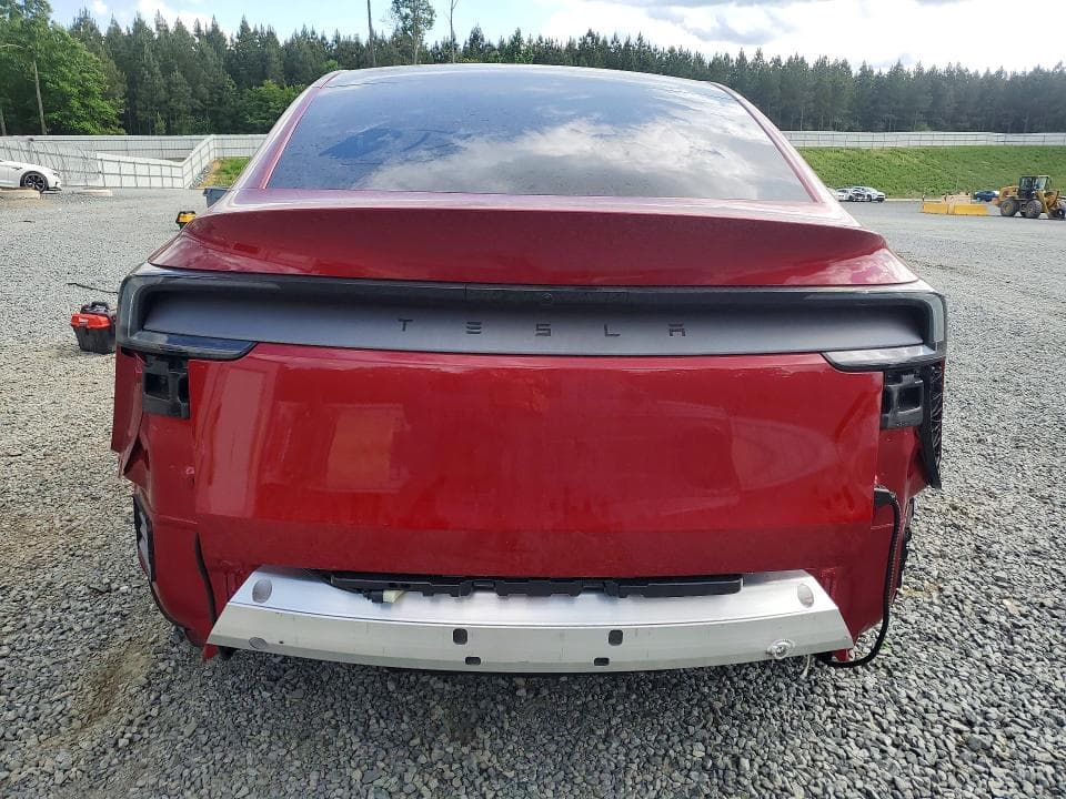 2026 TESLA MODEL Y 6