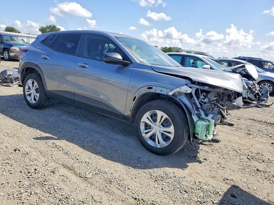2025 CHEVROLET TRAX LS 4