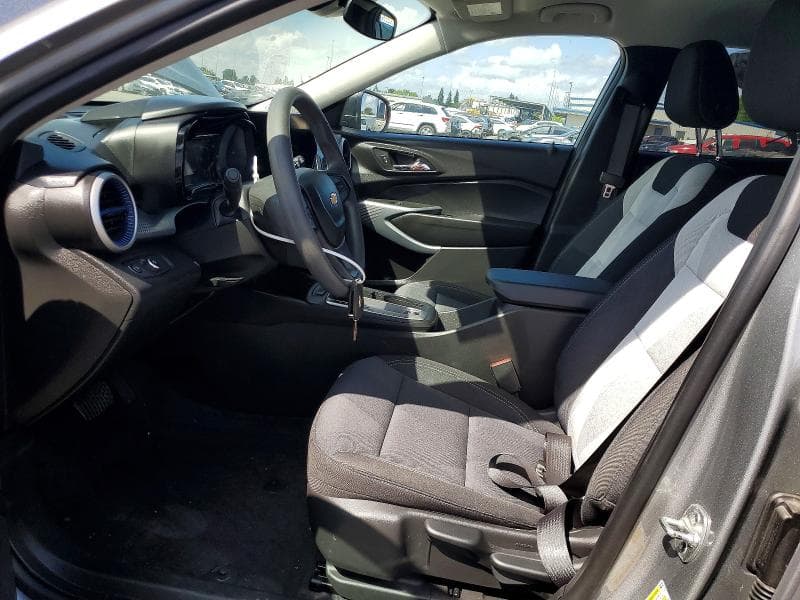 2025 CHEVROLET TRAX LS 7