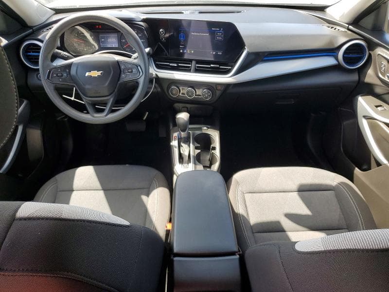 2025 CHEVROLET TRAX LS 8