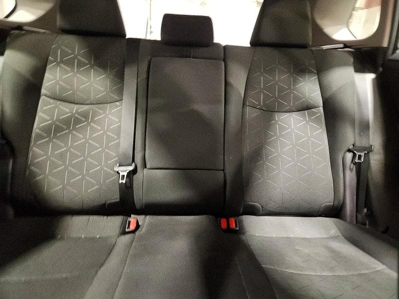 2021 TOYOTA RAV4 XLE 10