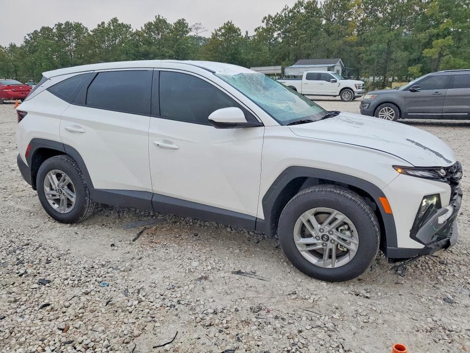 2025 HYUNDAI TUCSON SE SE 4