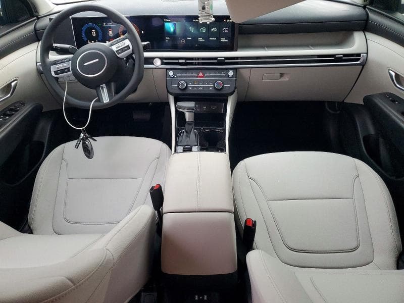 2025 HYUNDAI TUCSON SE SE 8