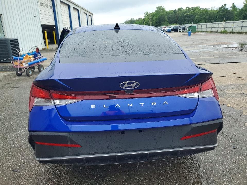 2026 HYUNDAI ELANTRA SE SE 7