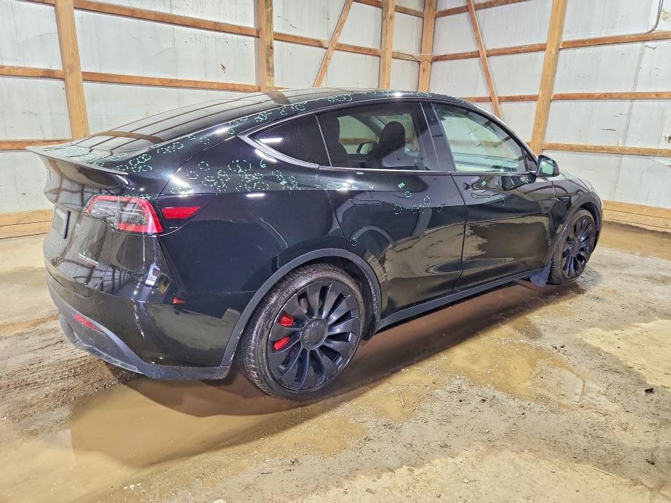 2023 TESLA MODEL Y 3