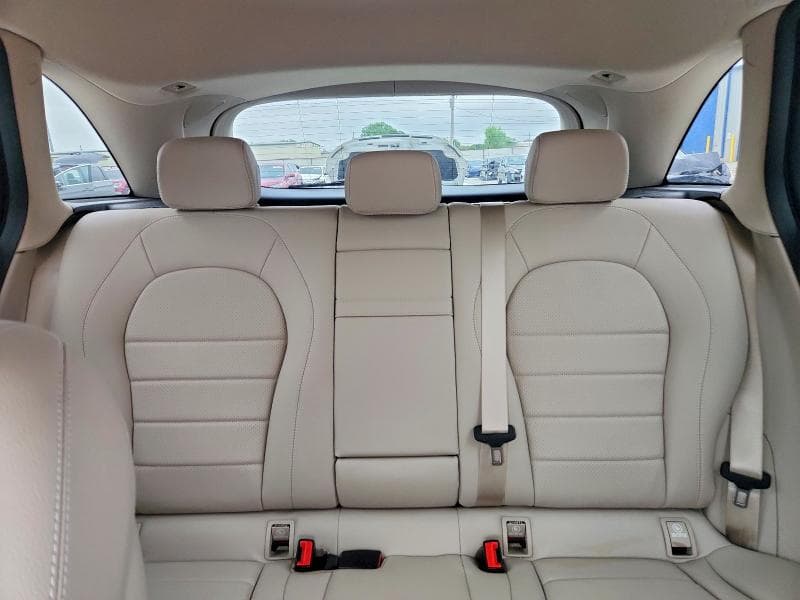 2019 MERCEDES-BENZ GLC 300 300 10