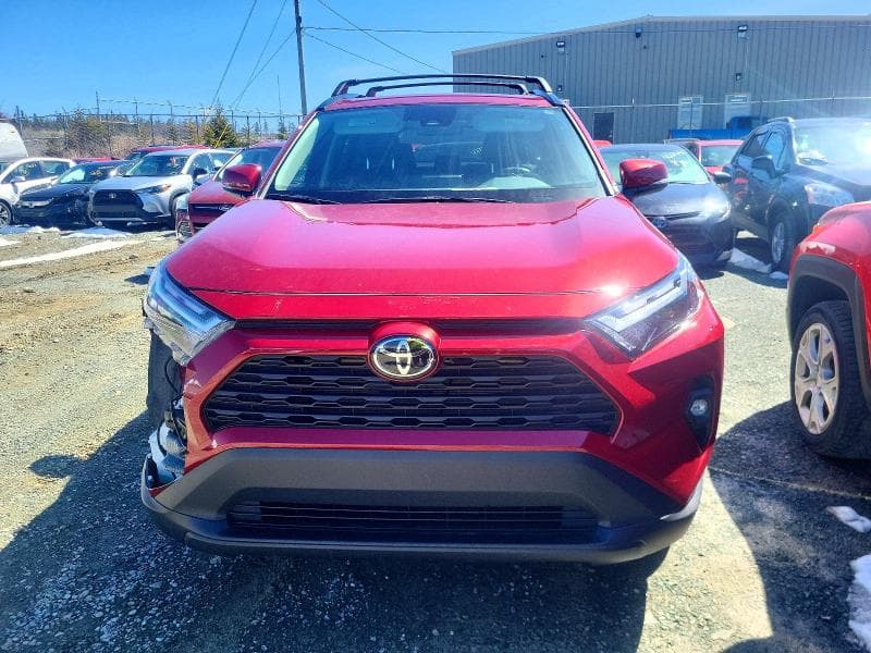 2025 TOYOTA RAV4 XLE 5