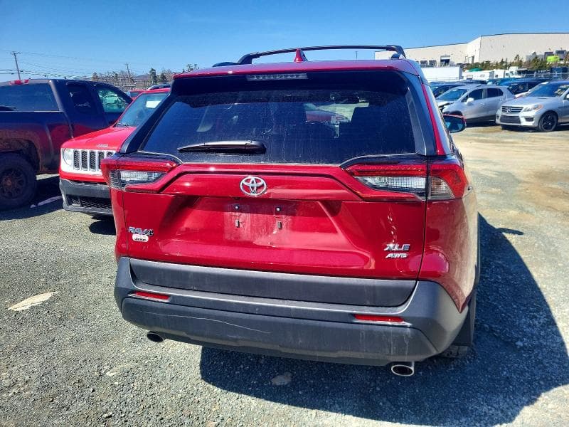 2025 TOYOTA RAV4 XLE 6