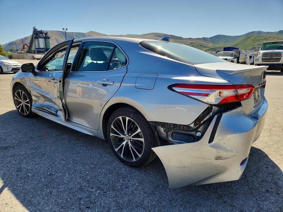 2021 TOYOTA CAMRY SE SE 2