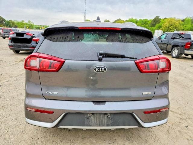 2017 KIA NIRO LX 6