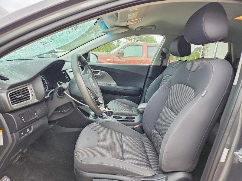 2017 KIA NIRO LX 7