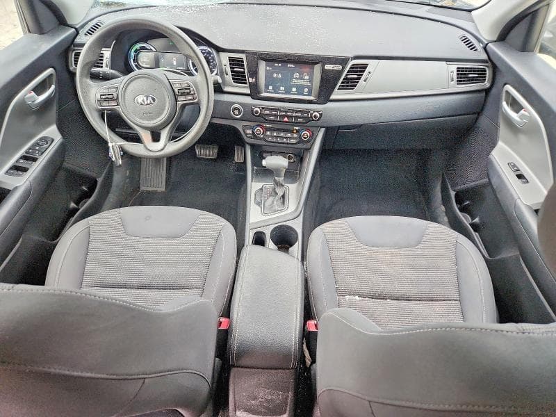 2017 KIA NIRO LX 8