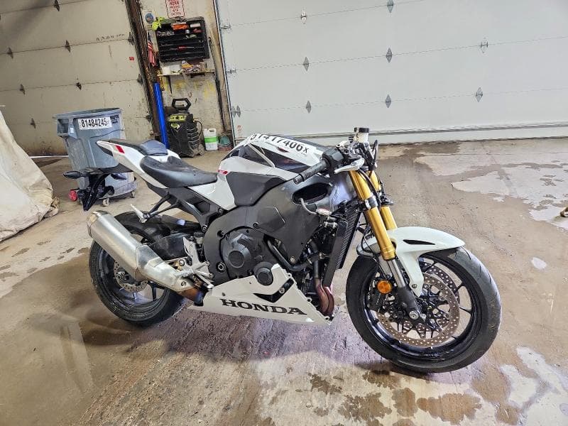 2026 HONDA CBR1000 RR - 1