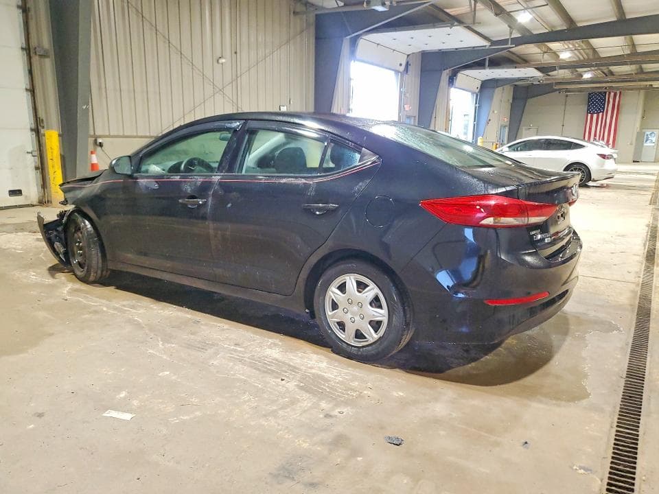 2018 HYUNDAI ELANTRA SE 2