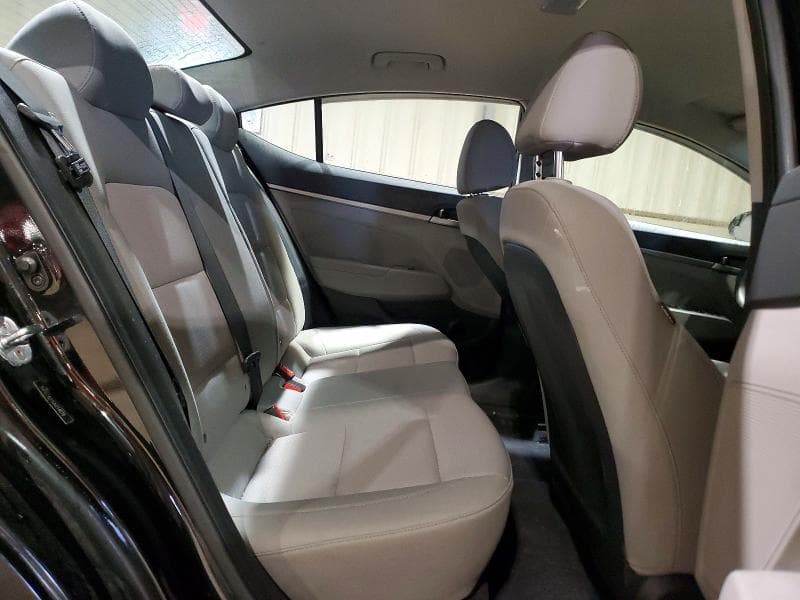 2018 HYUNDAI ELANTRA SE 10
