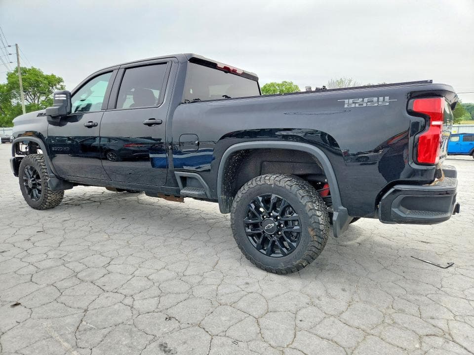 2025 CHEVROLET SILVERADO K3500 LT 2