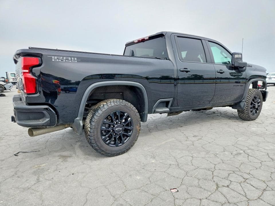 2025 CHEVROLET SILVERADO K3500 LT 3