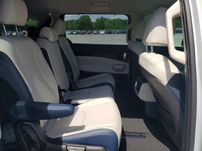 2026 KIA CARNIVAL EX EX 11