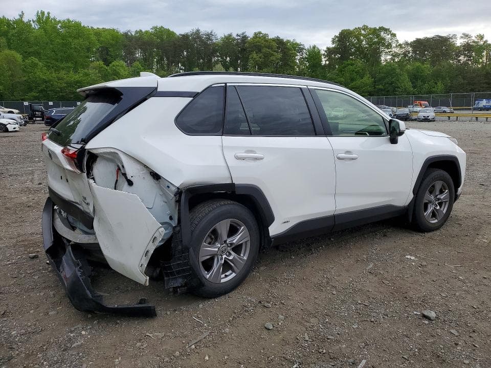 2022 TOYOTA RAV4 LE LE 3