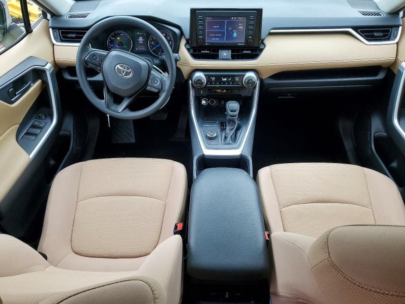 2022 TOYOTA RAV4 LE LE 8