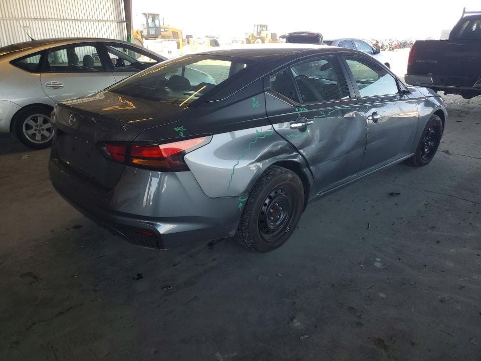 2024 NISSAN ALTIMA S 3