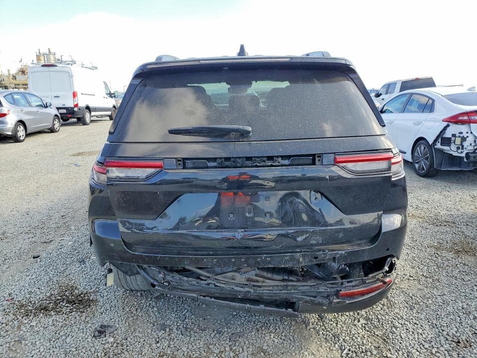 2023 JEEP GRAND CHEROKEE LAREDO 6