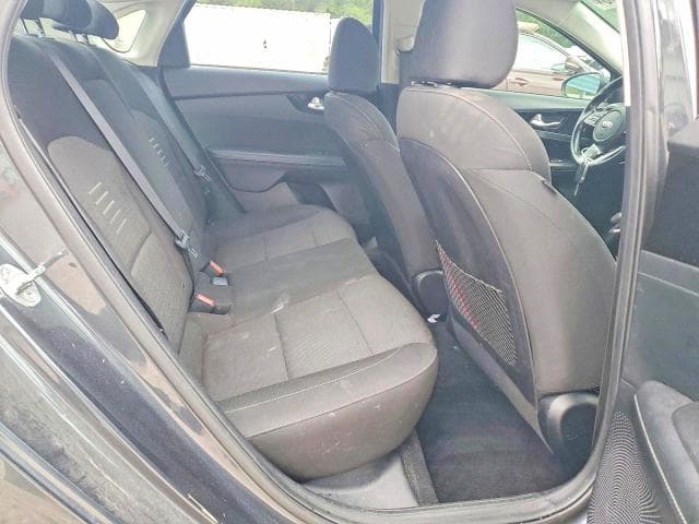 2019 KIA FORTE EX 10