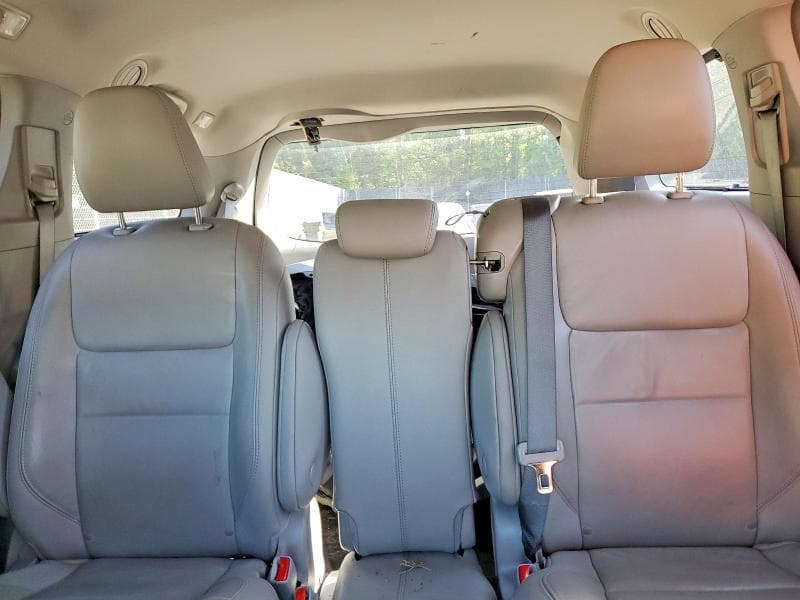 2018 TOYOTA SIENNA XLE 8-PASSENGER XLE 8-PASSENGER 10
