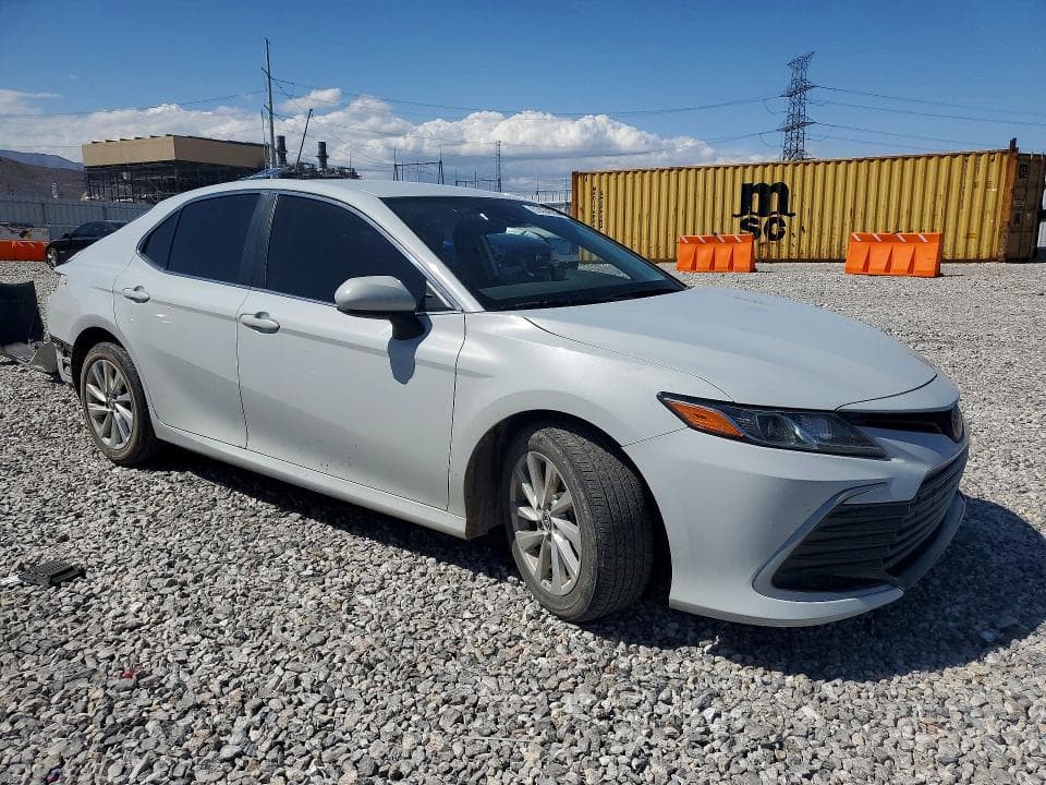 2023 TOYOTA CAMRY LE 4
