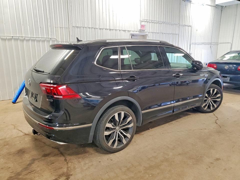 2020 VOLKSWAGEN TIGUAN SEL PREMIUM R-LINE SEL PREMIUM R-LINE 3