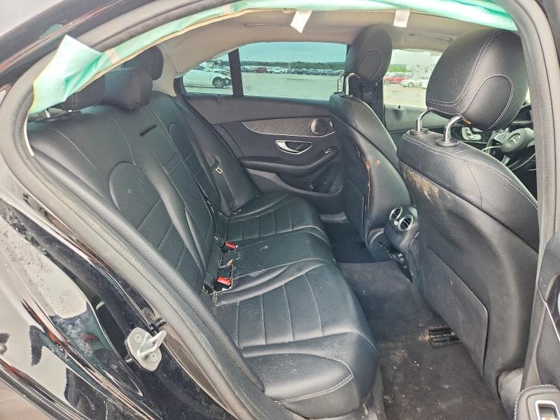 2016 MERCEDES-BENZ C 300 300 10