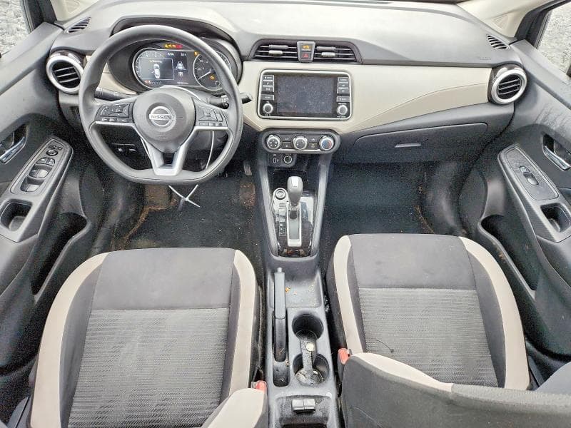 2021 NISSAN VERSA SV SV 8