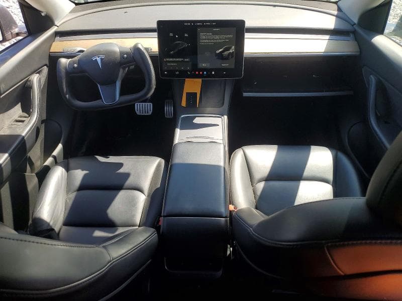 2022 TESLA MODEL Y 8