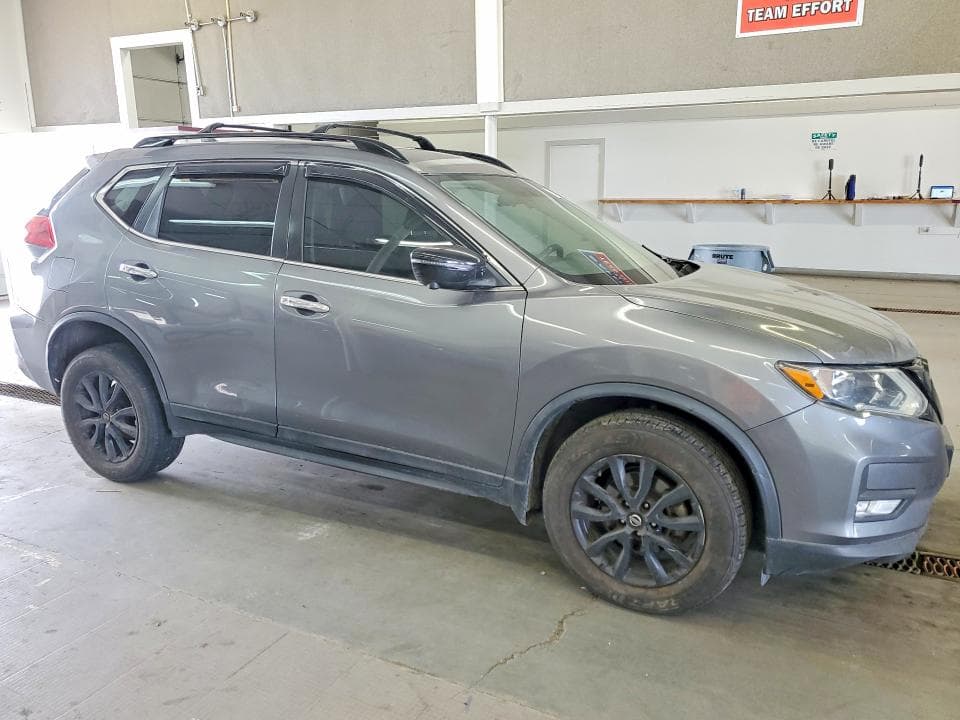 2018 NISSAN ROGUE SV 4