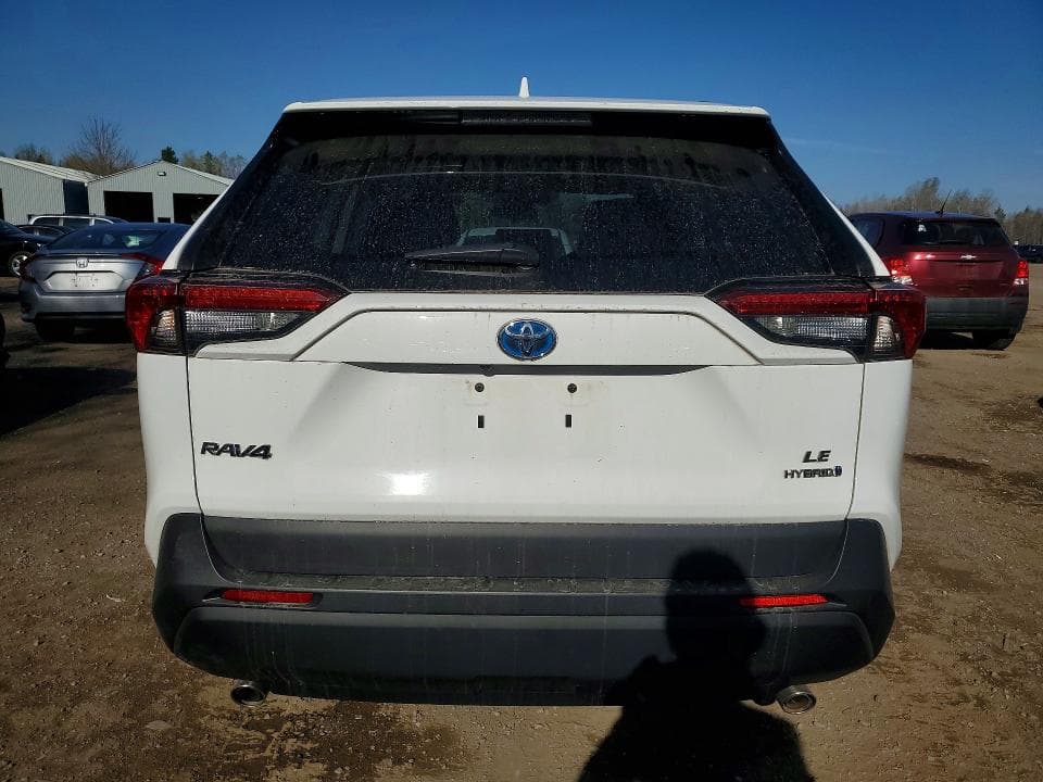 2020 TOYOTA RAV4 LE 6