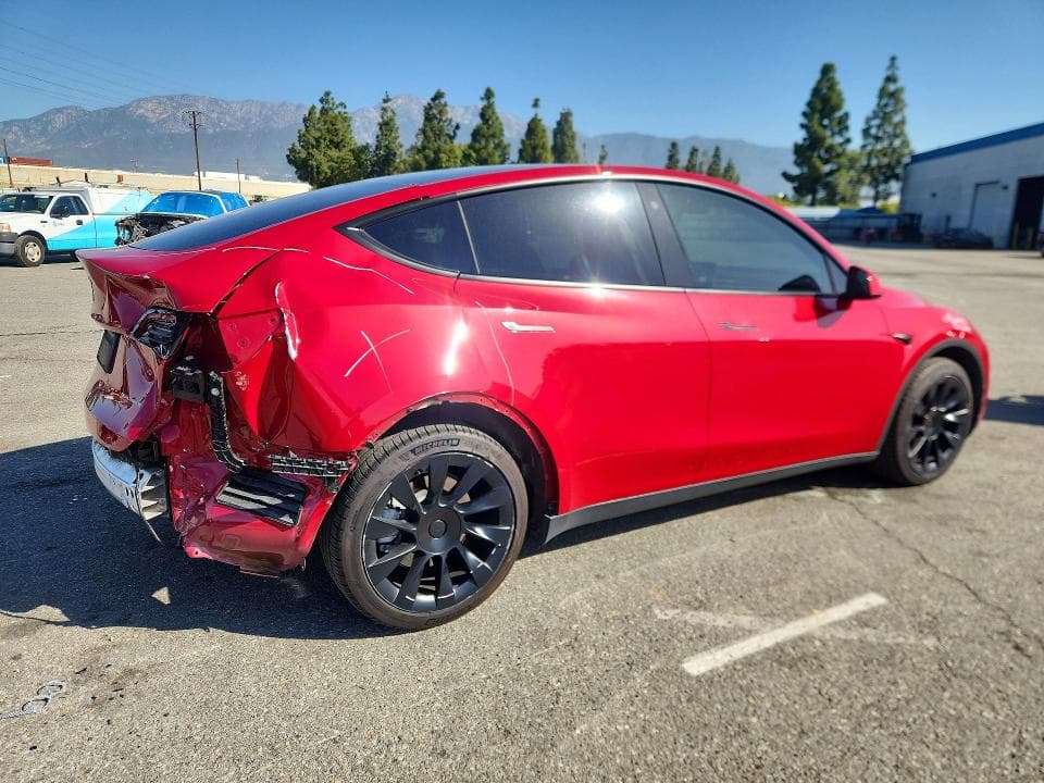 2023 TESLA MODEL Y 3
