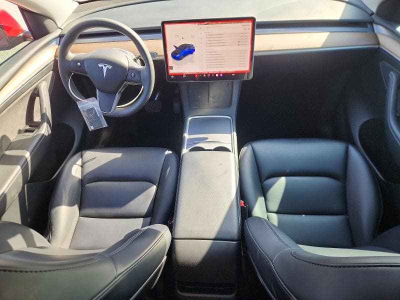 2023 TESLA MODEL Y 8