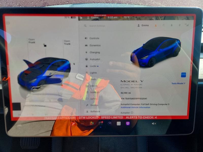 2023 TESLA MODEL Y 9