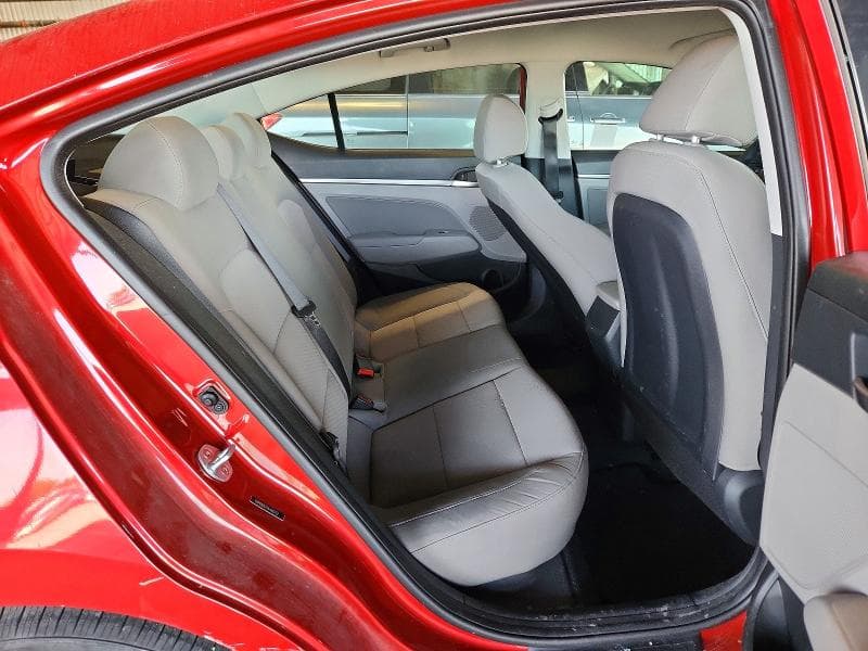 2019 HYUNDAI ELANTRA SEL 10