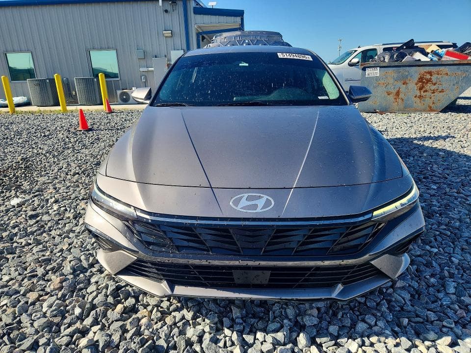 2024 HYUNDAI ELANTRA SEL 5