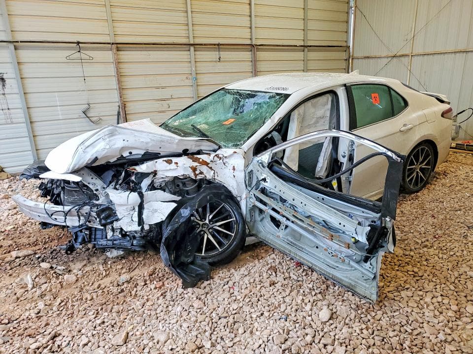 2022 TOYOTA CAMRY SE SE - 1