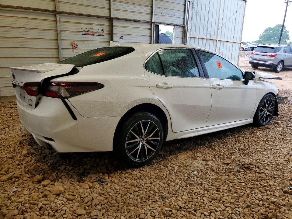 2022 TOYOTA CAMRY SE SE 3