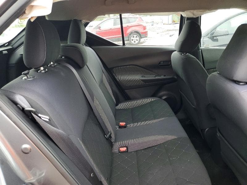 2019 NISSAN KICKS S S 10