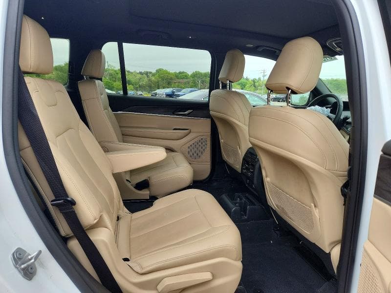 2023 JEEP GRAND CHEROKEE L LIMITED L LIMITED 11