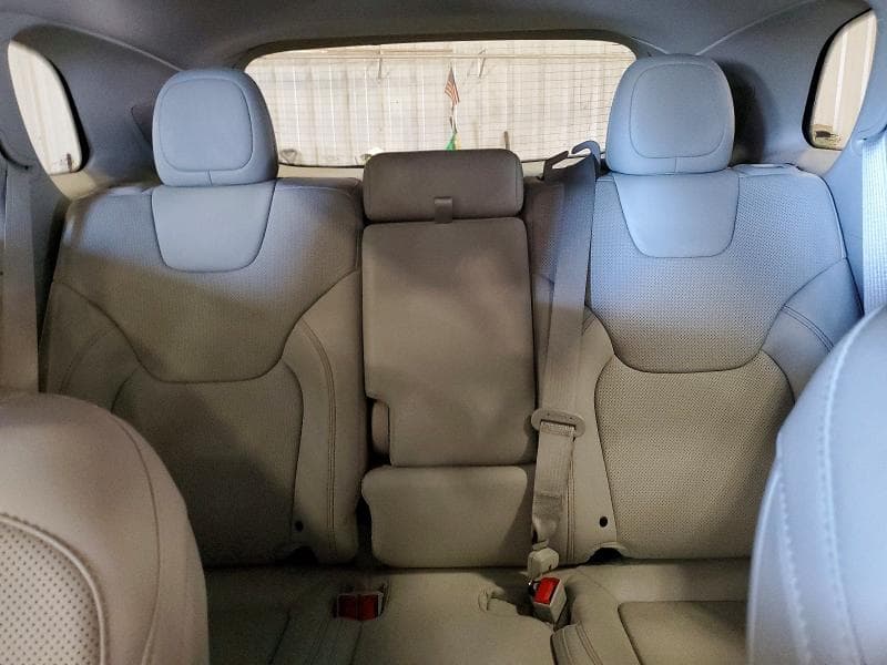 2019 JEEP CHEROKEE LIMITED 10