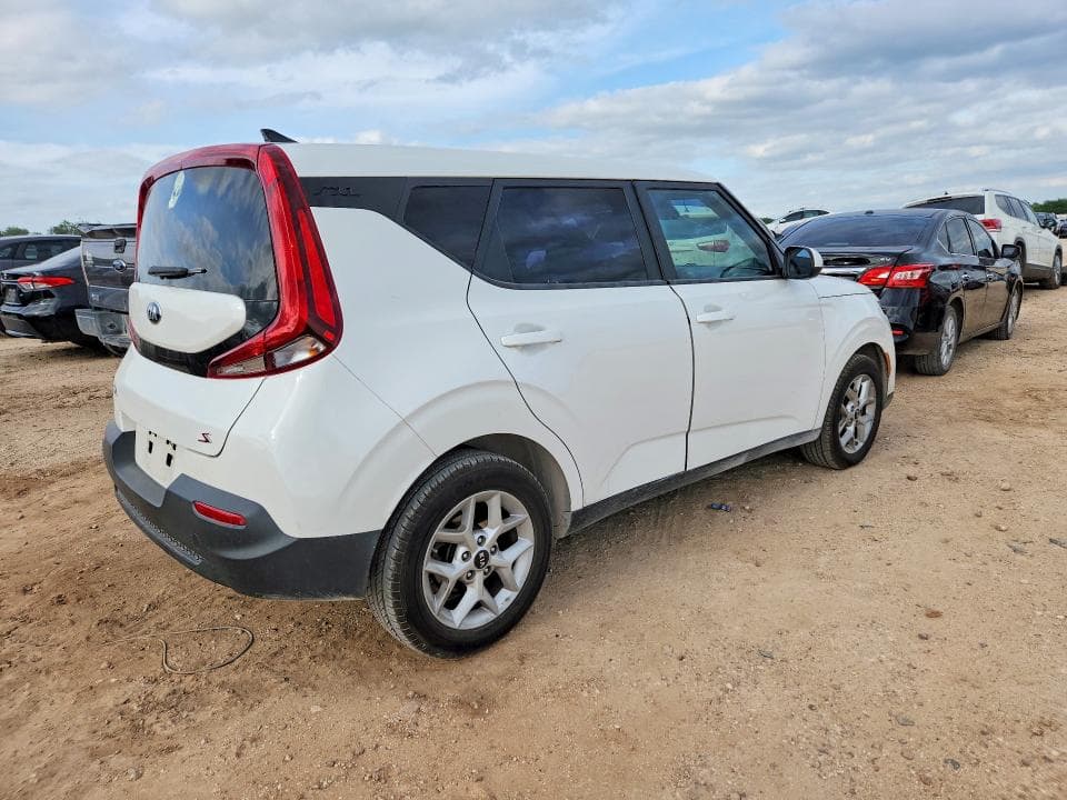 2021 KIA SOUL S S 3