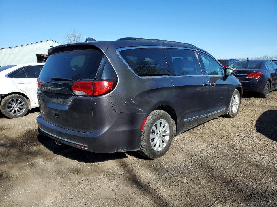 2017 CHRYSLER PACIFICA TOURING L 3