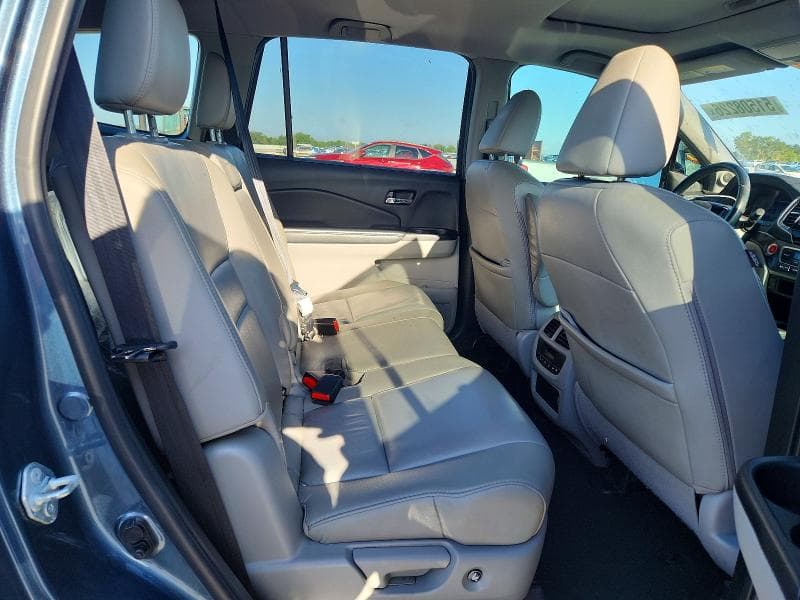 2021 HONDA PILOT SE 11