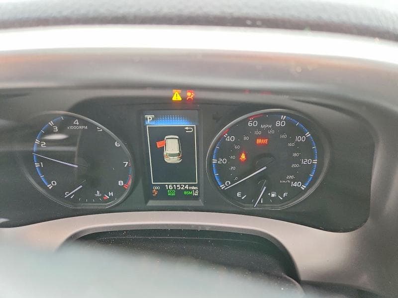 2018 TOYOTA RAV4 XLE 9