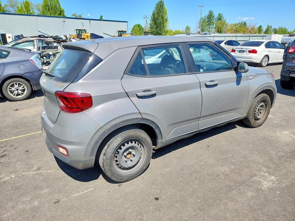 2020 HYUNDAI VENUE SE SE 3